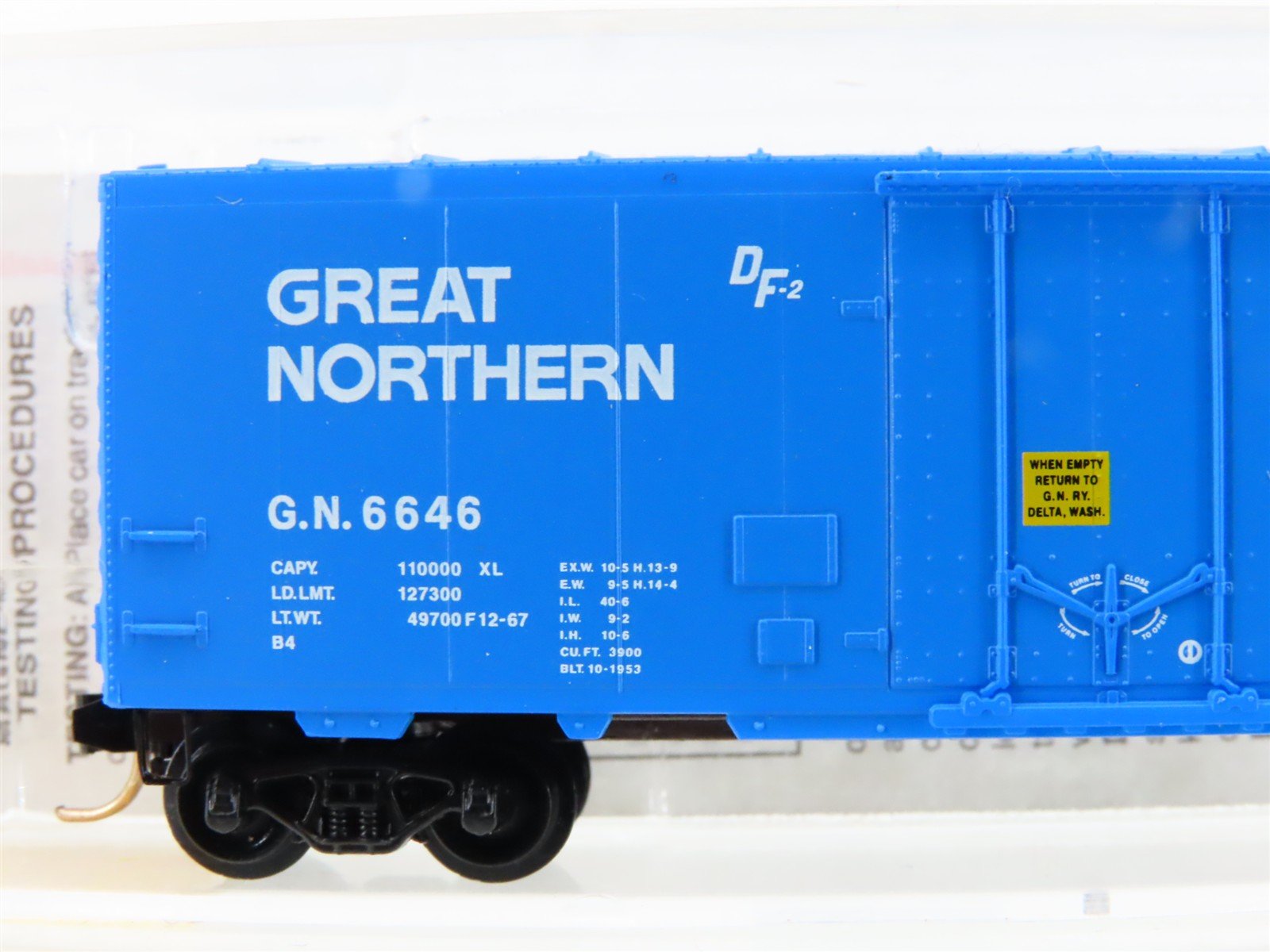 N Scale Micro-Trains MTL 74030 GN Great Northern Big Sky Blue 40' Box Car #6646