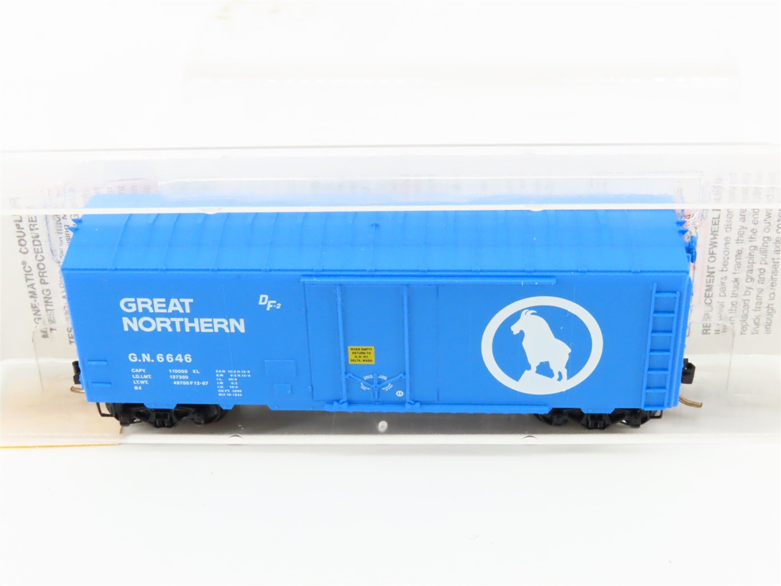 N Scale Micro-Trains MTL 74030 GN Great Northern Big Sky Blue 40' Box Car #6646