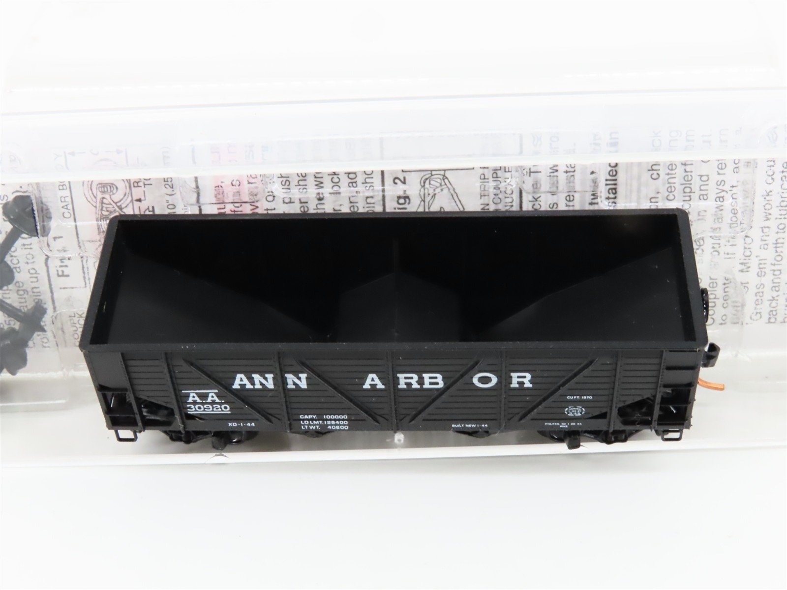 N Micro-Trains MTL 57120 AA Ann Arbor 2-Bay Composite Side Open Hopper #30920