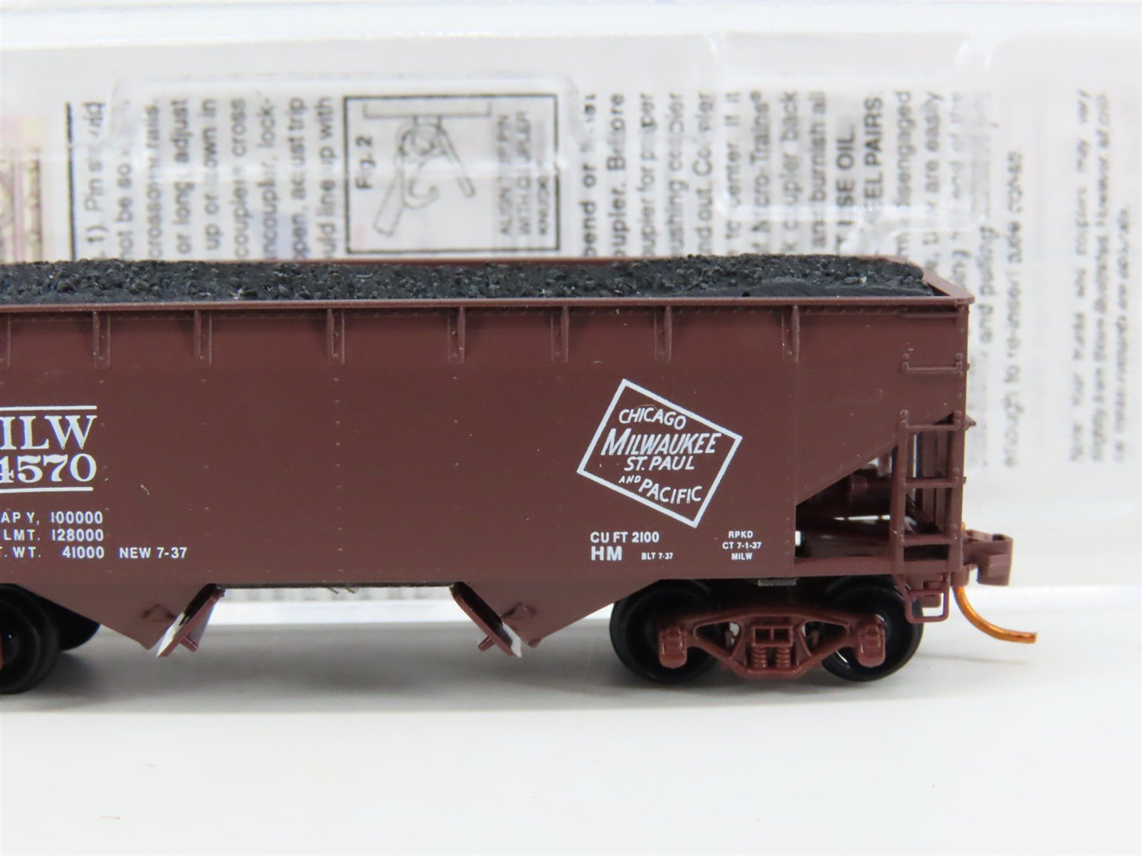 N Scale Micro-Trains MTL 05500300 MILW Milwaukee Road 2-Bay Hopper #94570 w/Load