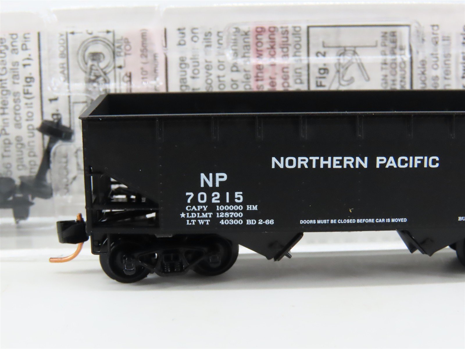 N Scale Micro-Trains MTL 55080 NP Northern Pacific 2-Bay Open Hopper #70215