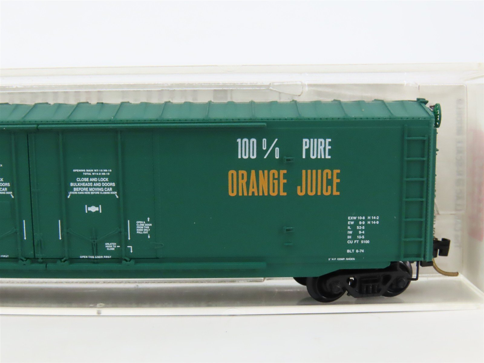 N Scale Micro-Trains MTL 75040 USLX Tropicana Double Plug Door 50' Boxcar #13085