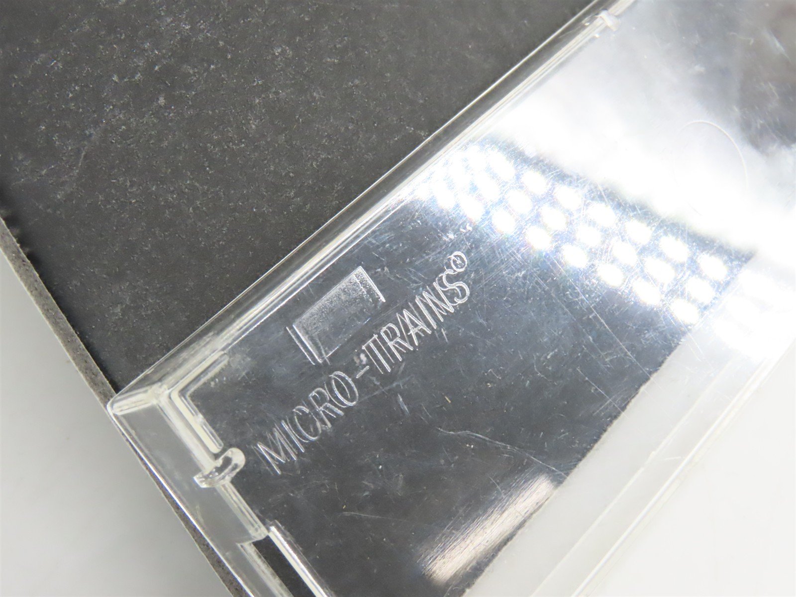 N Scale Micro-Trains MTL 75040 USLX Tropicana Double Plug Door 50' Boxcar #13085