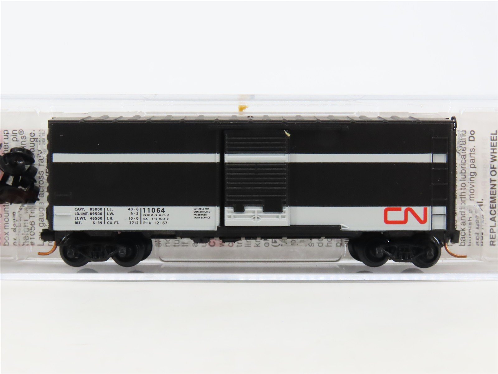 N Scale Micro-Trains MTL 07300070 CN Canadian National 40' Box Car #11064