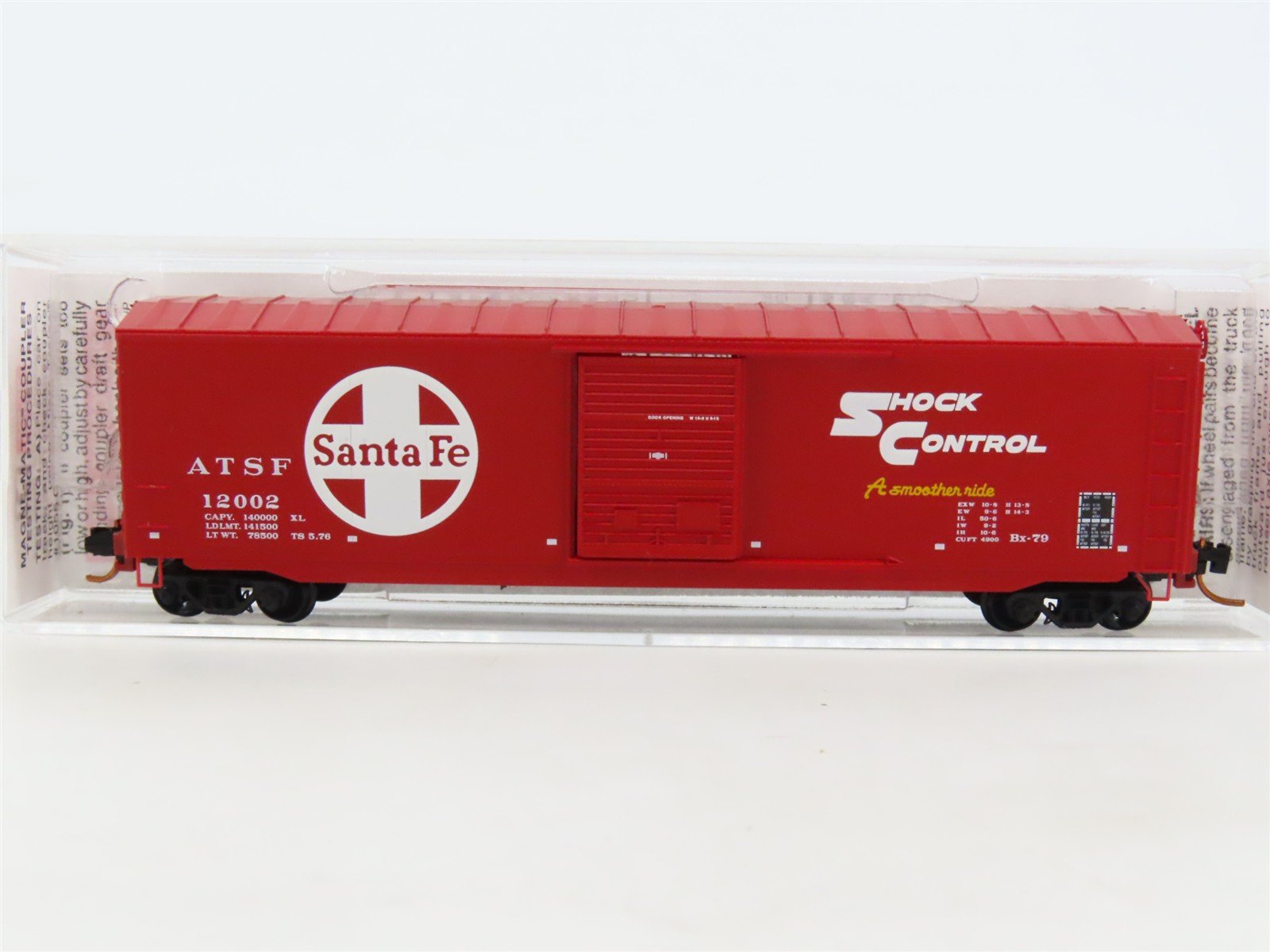N Scale Micro-Trains MTL 07700150 ATSF Santa Fe Shock Control 50' Box Car #12002