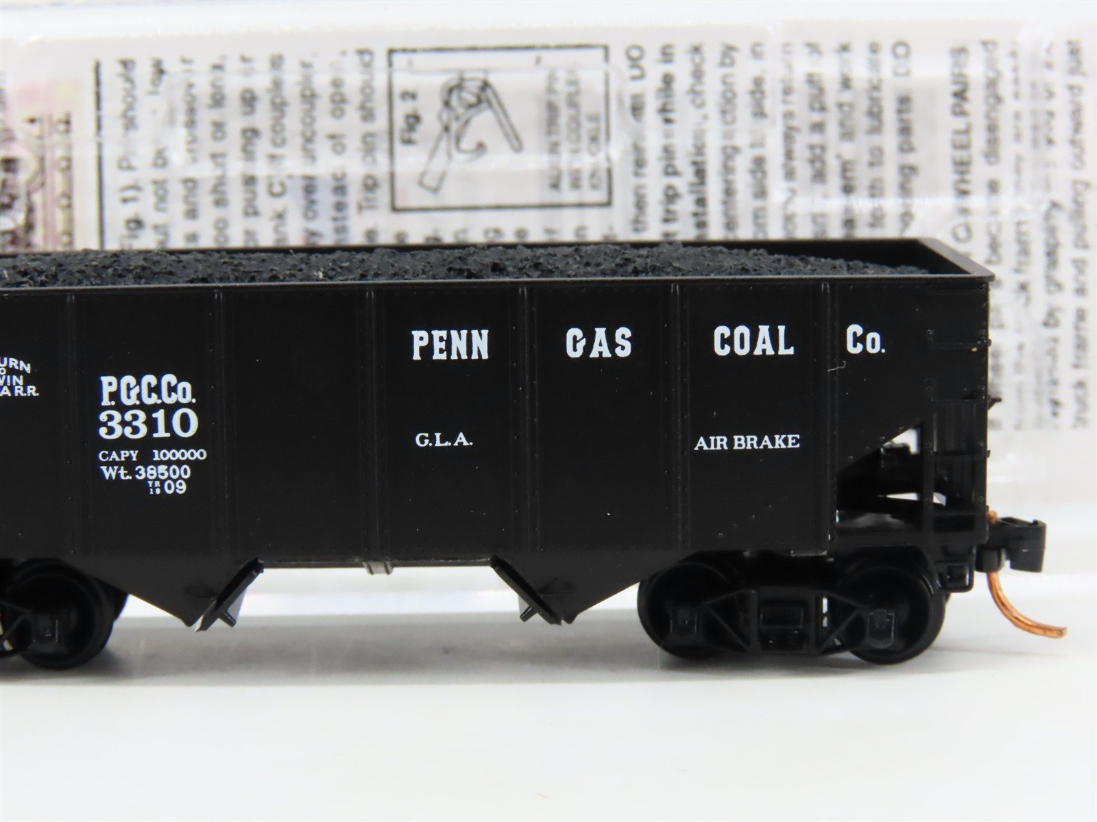 N Micro-Trains MTL 05600420 PGCCo Penn Gas Coal Co. 2-Bay Hopper #3310 w/ Load