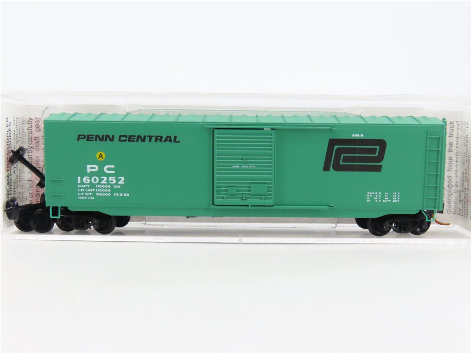 N Scale Micro-Trains MTL 07700110 PC Penn Central 50' Single Door Boxcar #160252