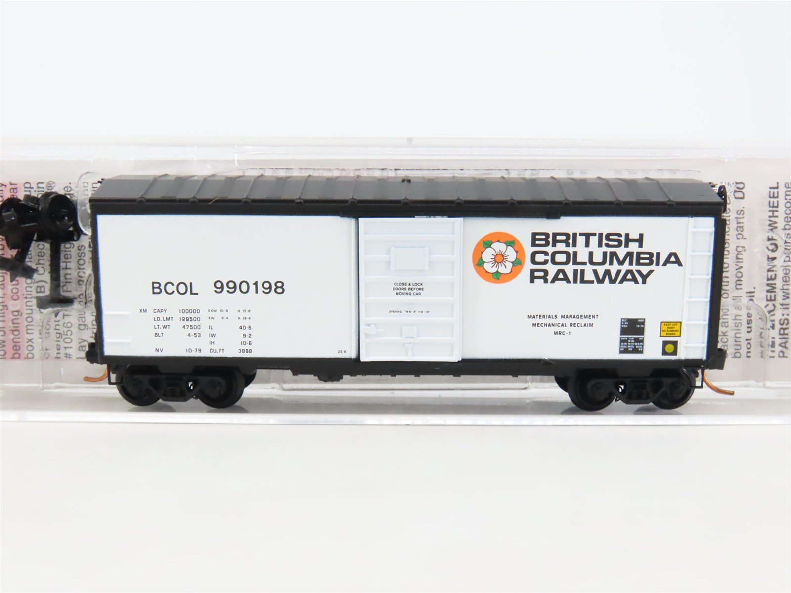 N Scale Micro-Trains MTL 07300060 BCOL British Columbia 40' Box Car #990198