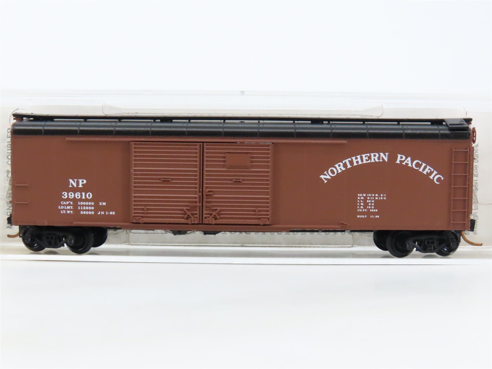 N Scale Micro-Trains MTL 79020 NP Northern Pacific 50' Double Door Boxcar #39610