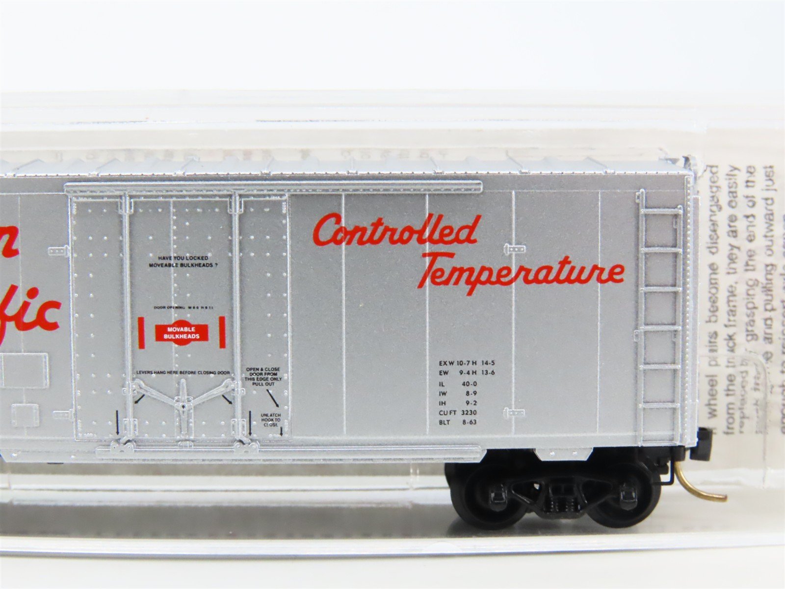N Scale Micro-Trains MTL 74040 CP Canadian Pacific 40' Plug Door Box Car #285606