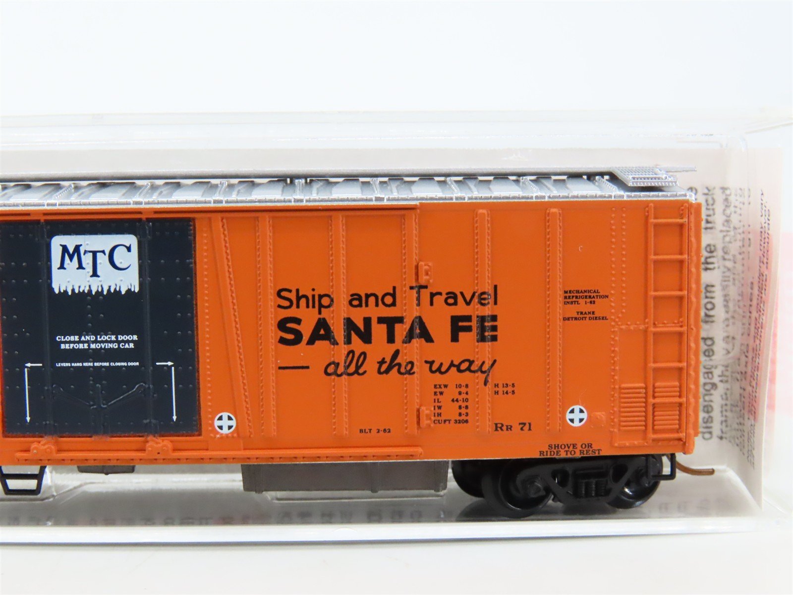 N Scale Micro-Trains MTL 70070 SFRC Santa Fe MTC Mechanical Reefer #1796
