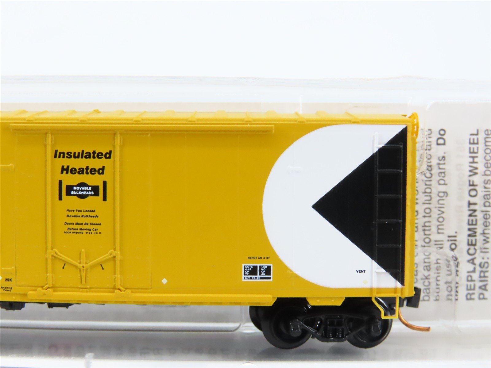 N Scale Micro-Trains MTL 07400010 CP Rail 40' Plug Door Box Car #165181
