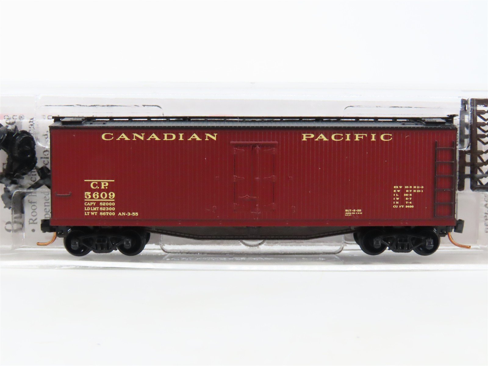 N Scale Micro-Trains MTL 04900530 CP Canadian Pacific 40' Wood Reefer #5609