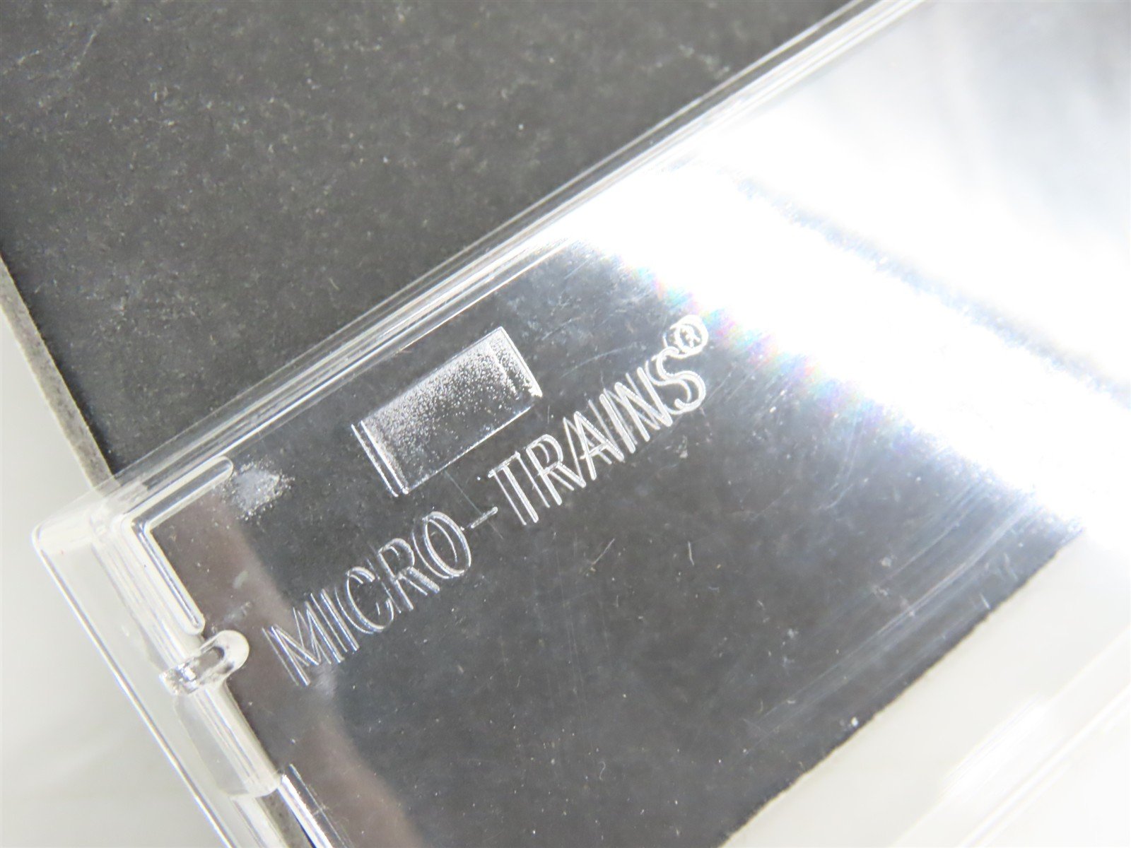 N Scale Micro-Trains MTL 04900530 CP Canadian Pacific 40' Wood Reefer #5609