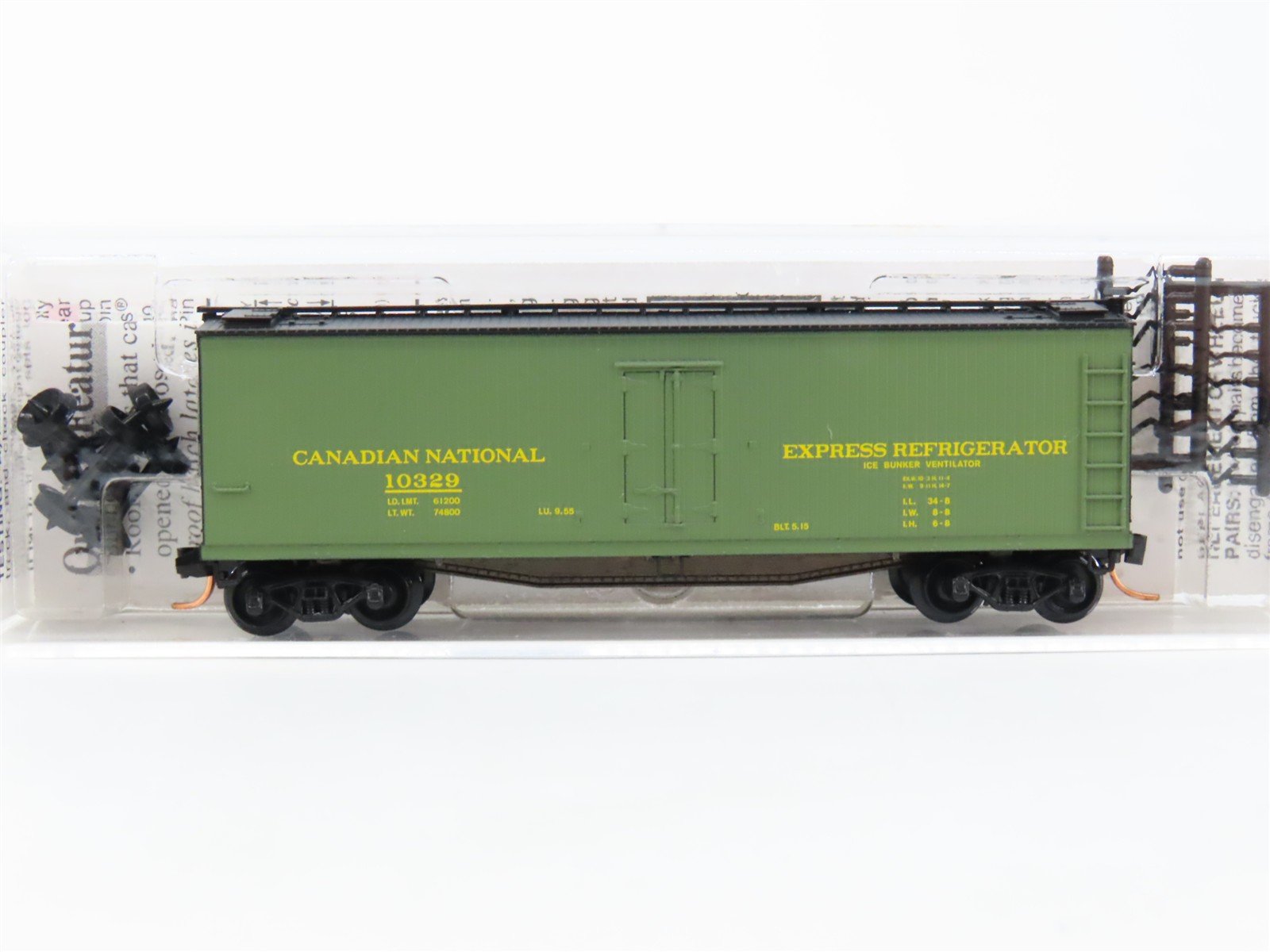 N Scale Micro-Trains MTL 49570 CN Canadian National 40' Wood Reefer #10329