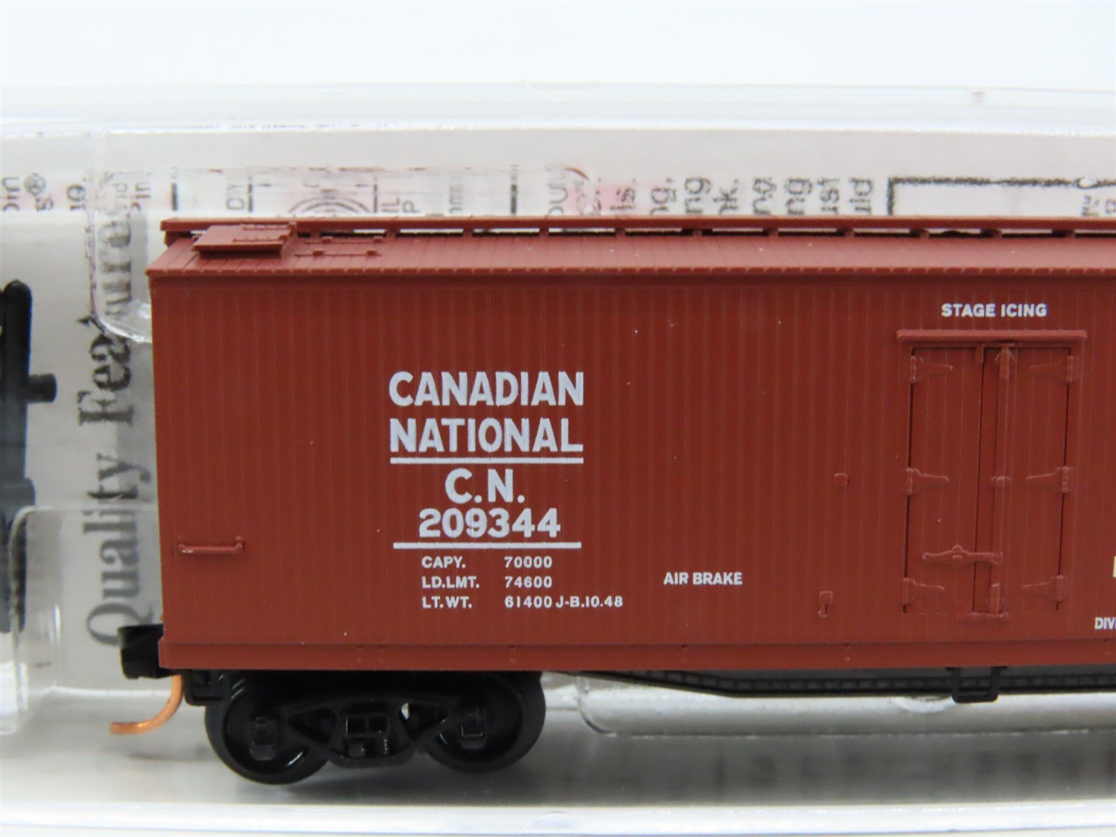 N Micro-Trains MTL 47200 CN Canadian National 