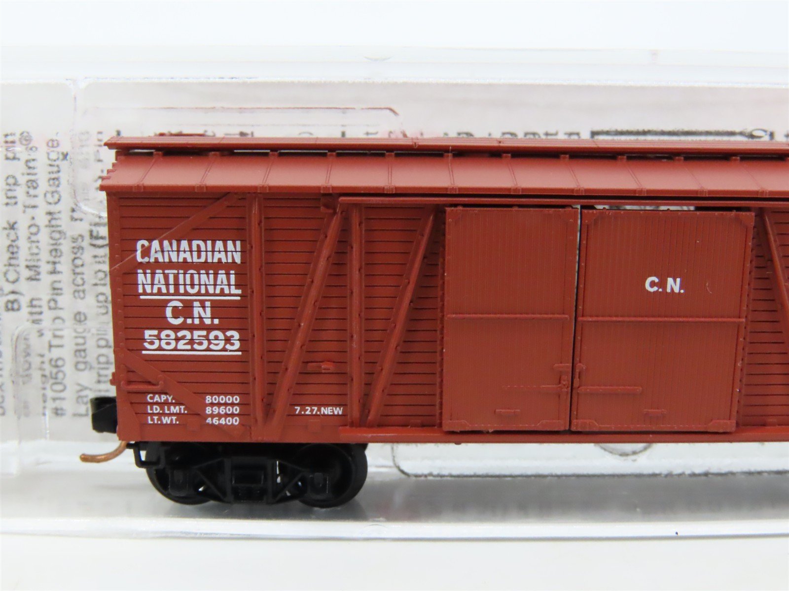 N Scale Micro-Trains MTL 40010 CN Canadian National 40' Auto Box Car #582593