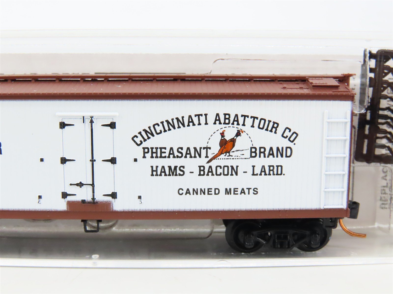 N Scale Micro-Trains MTL 04900090 CREX Cincinnati Abattoir Co. 40' Reefer #212