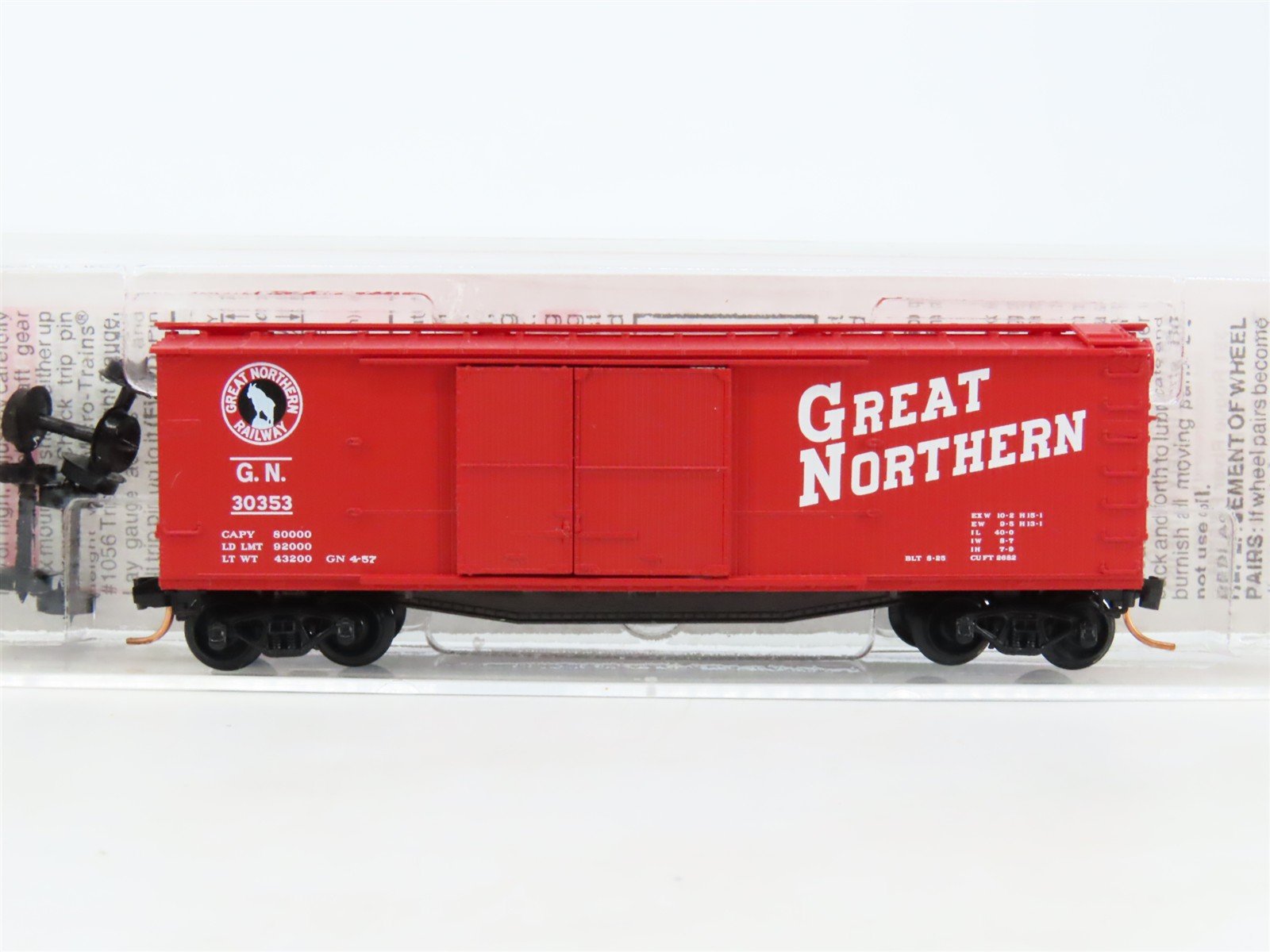N Scale Micro-Trains MTL 43040 GN Great Northern 40' Wood Box Car #30353