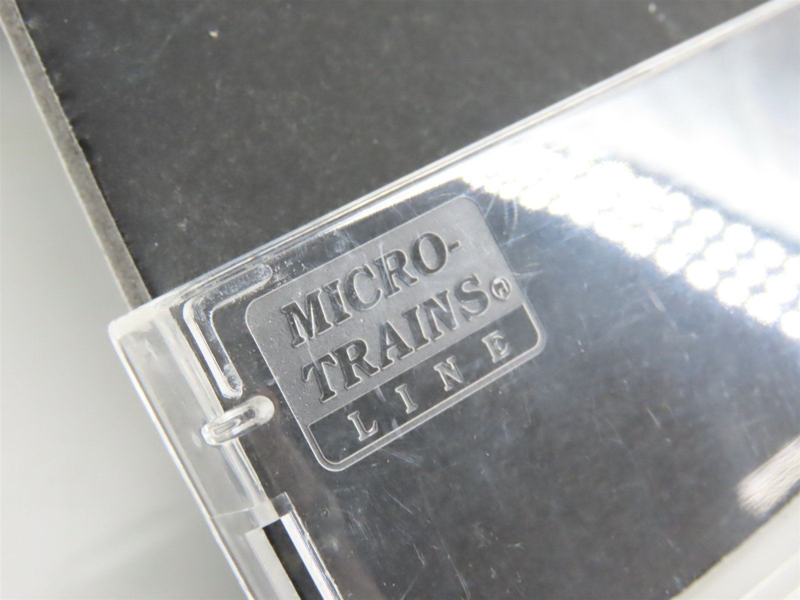 N Micro-Trains MTL 06500700 APWX American Pacific Whaling Single Dome Tank Car