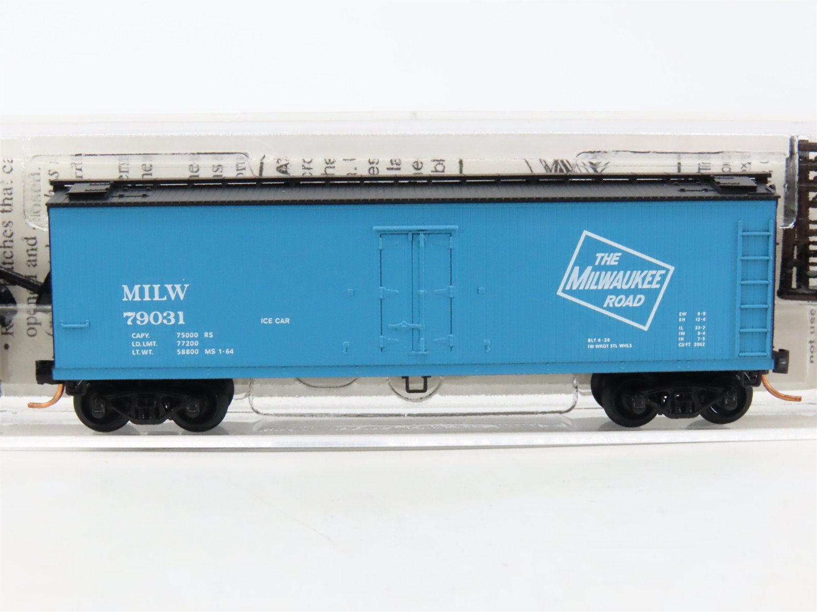 N Scale Micro-Trains MTL 47360 MILW Milwaukee Road 40' Wood Reefer #79031