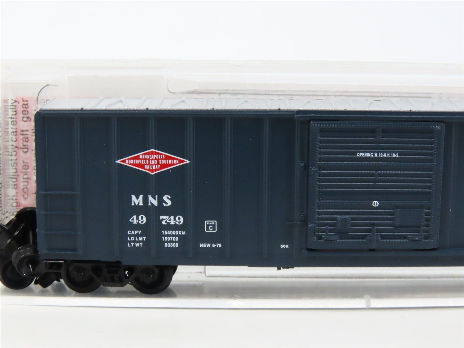 N Micro-Trains MTL 25410 MNS Minneapolis Northfield & Southern 50' Boxcar #49749