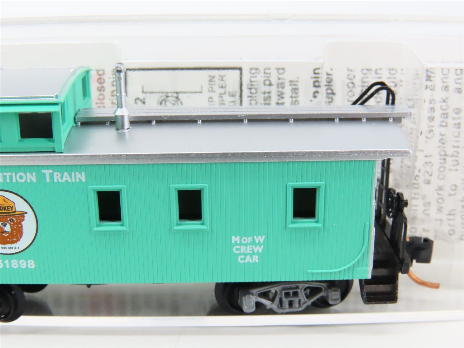 N Scale Micro-Trains MTL 51210 Smokey Bear 34' Wood MofW Caboose #X51898