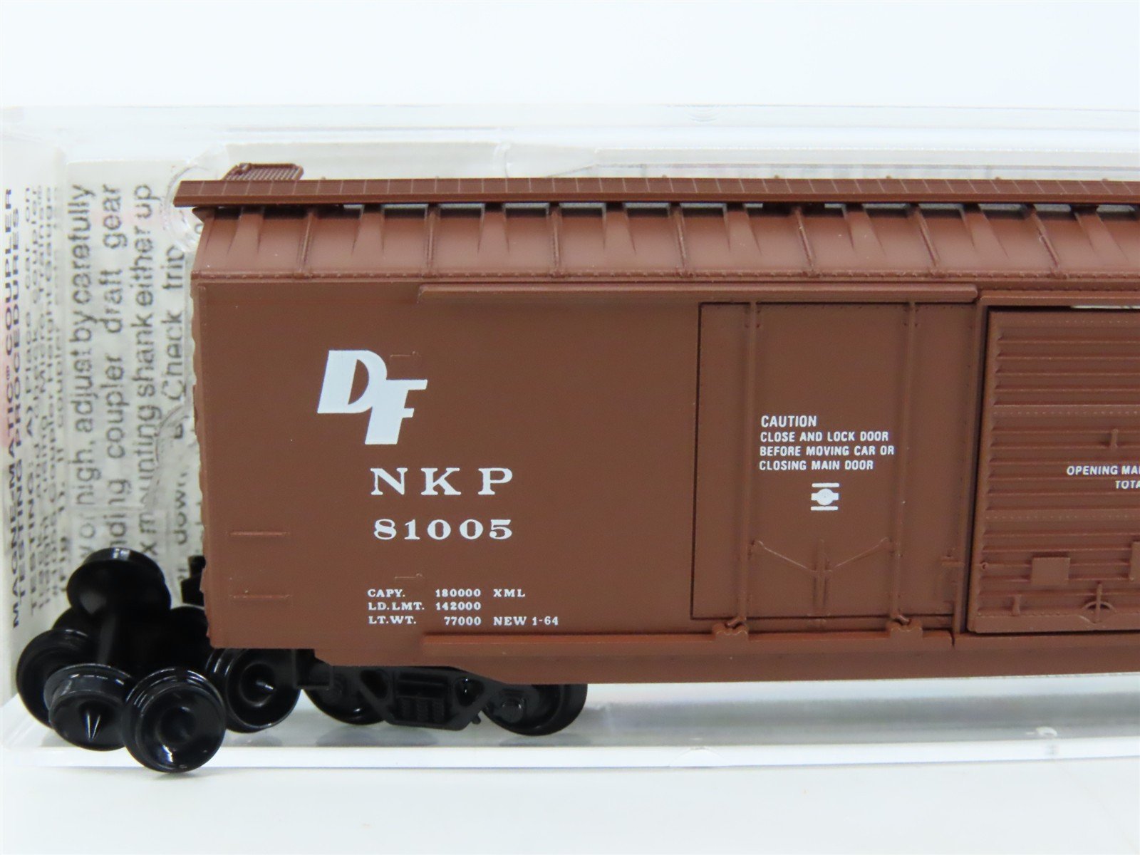 N Scale Micro-Trains MTL 33110 NKP Nickel Plate Road 50' Box Car #81005