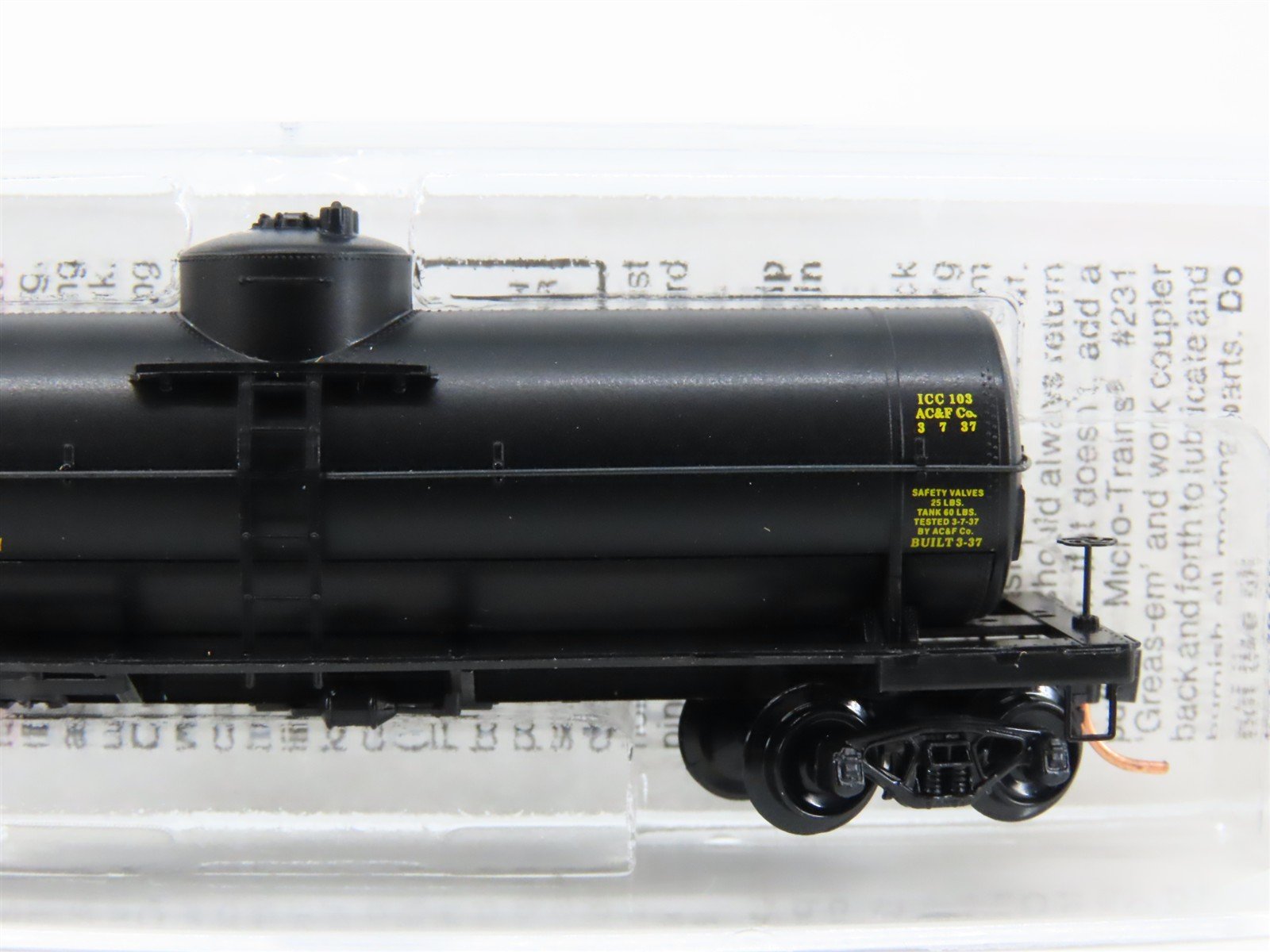 N Scale Micro-Trains MTL 65060 UTLX Union Tank Car Single Dome Tank Car #8533
