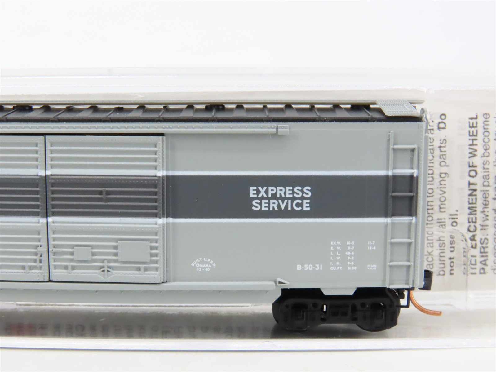 N Scale Micro-Trains MTL 23270 UP Union Pacific Express Service 40' Boxcar #9213