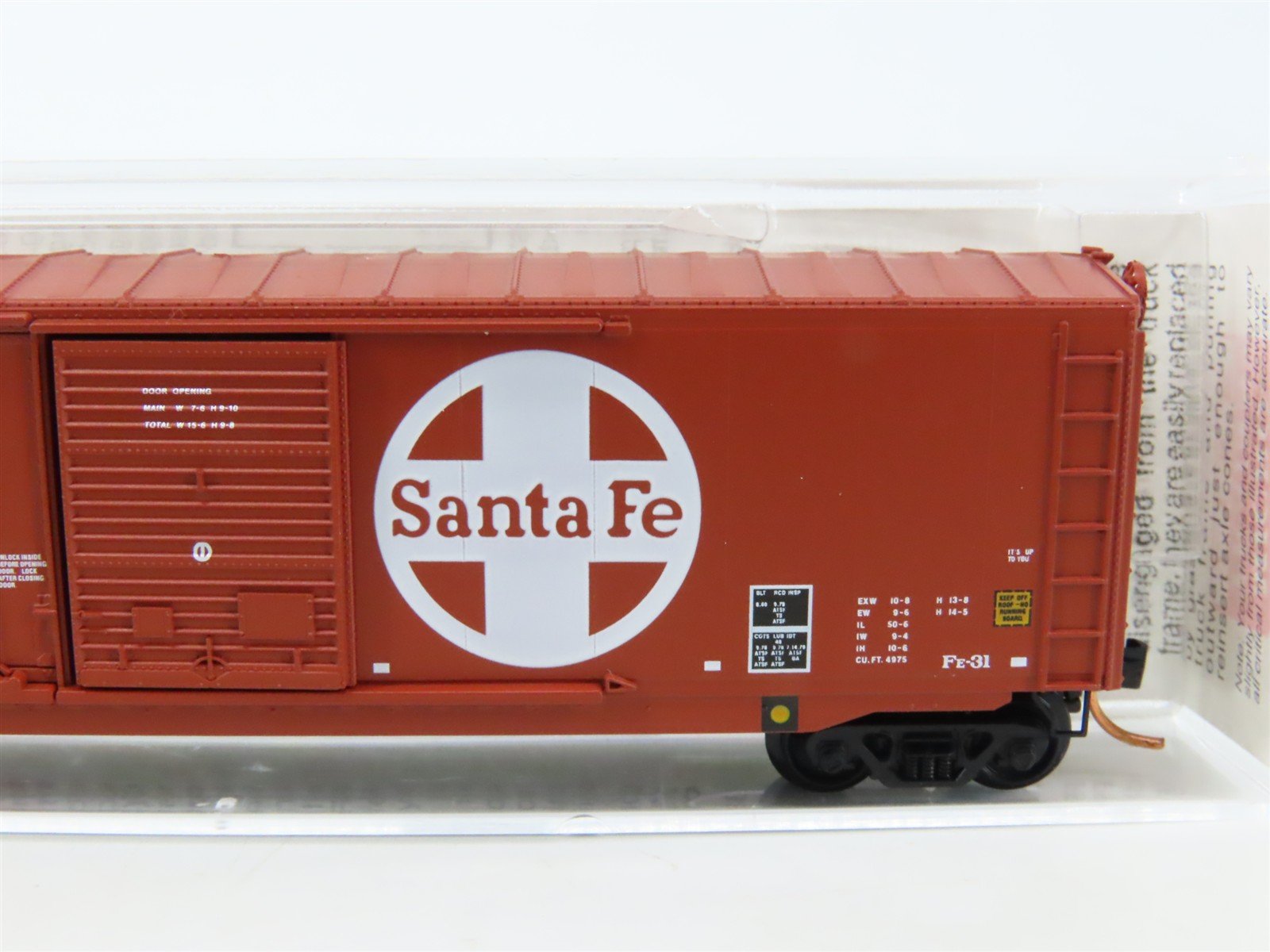 N Scale Micro-Trains MTL 76030 ATSF Santa Fe Shock Control 50' Box Car #49635