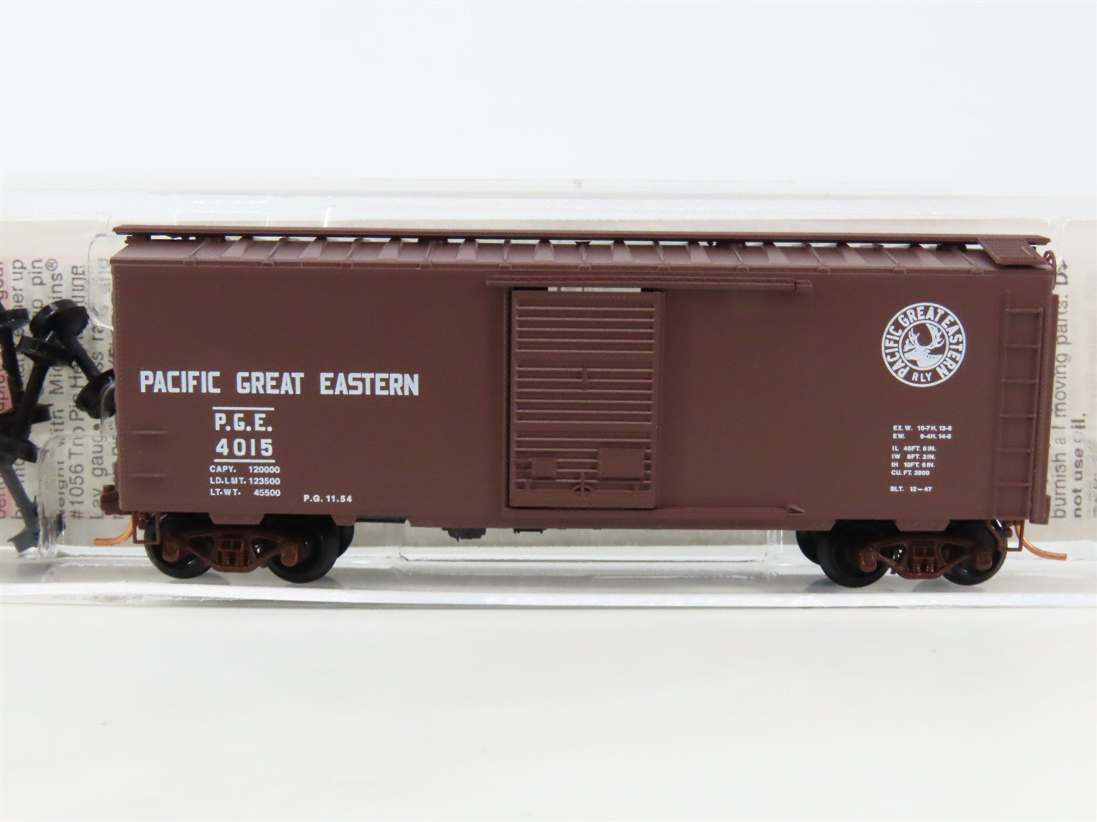 N Scale Micro-Trains MTL 20970 PGE Pacific Great Eastern 40' Box Car #4015