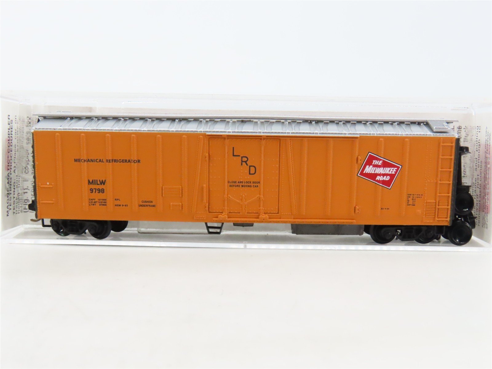 N Scale Micro-Trains MTL 70040 MILW Milwaukee Road Mechanical Reefer #9798