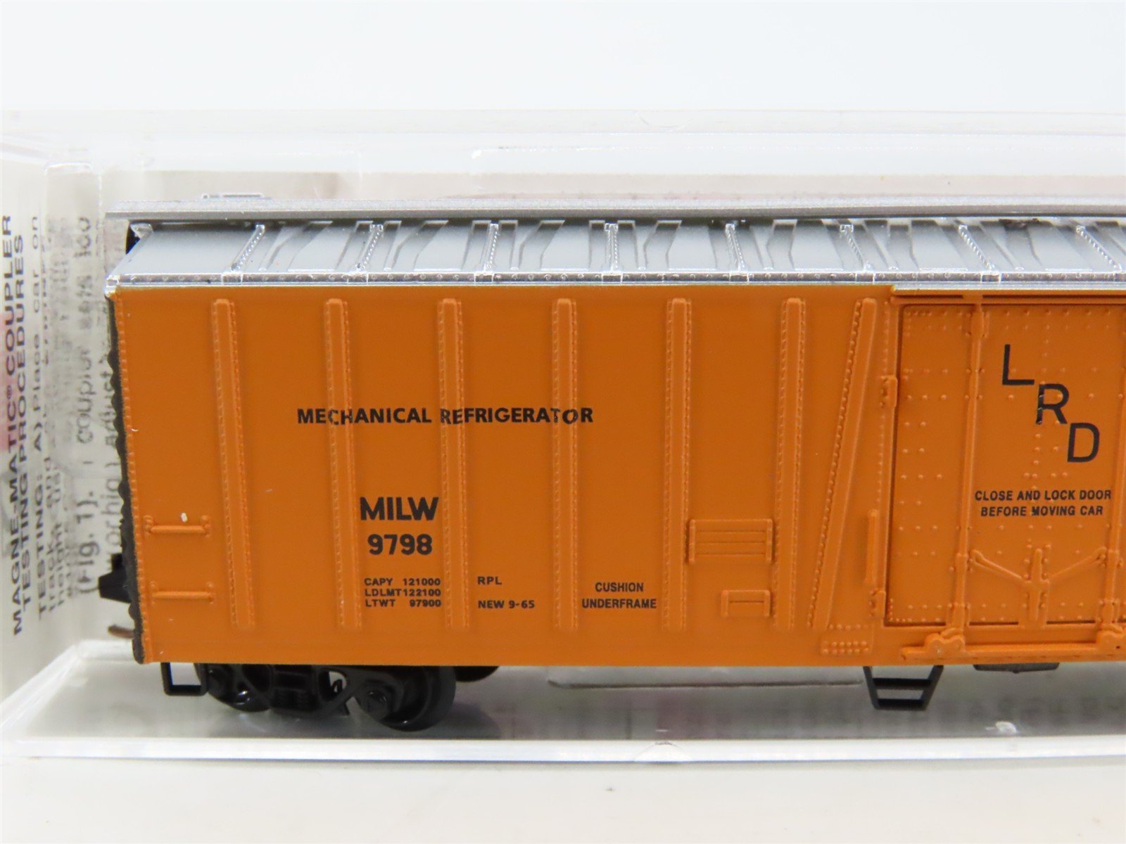 N Scale Micro-Trains MTL 70040 MILW Milwaukee Road Mechanical Reefer #9798