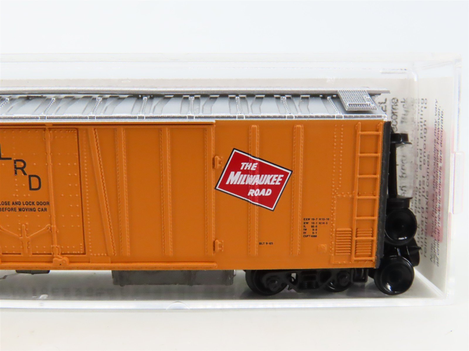N Scale Micro-Trains MTL 70040 MILW Milwaukee Road Mechanical Reefer #9798