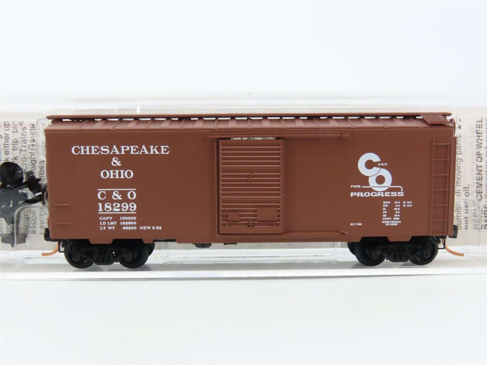 N Scale Micro-Trains MTL 20440 C&O Chesapeake & Ohio Progress 40' Box Car #18299