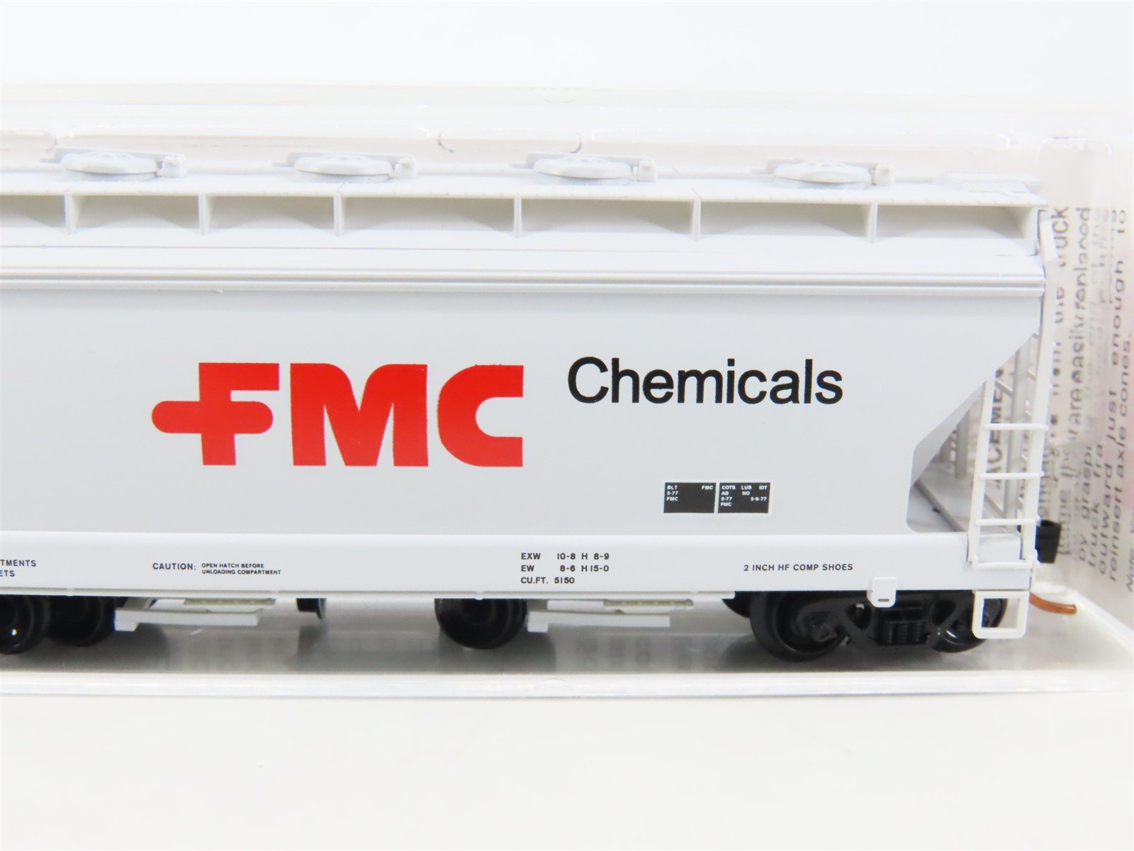 N Scale Micro-Trains MTL 93080 SSIX FMC Chemicals 3-Bay Covered Hopper #1059