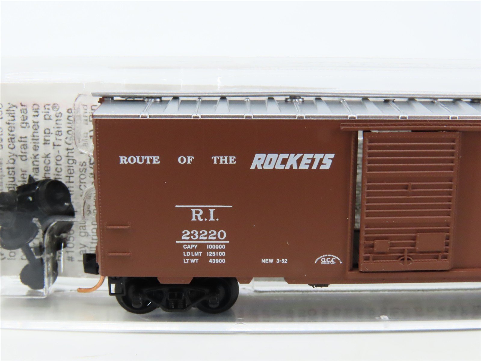 N Scale Micro-Trains MTL 20700 RI Route Of The Rockets 40' Box Car #23220