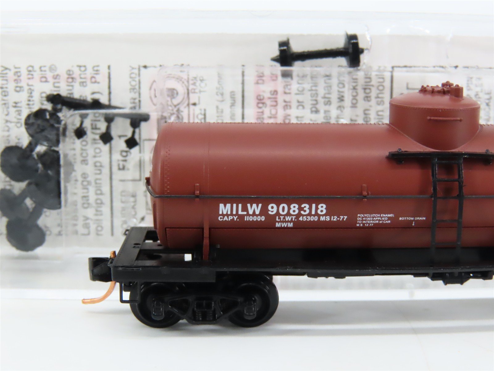 N Scale Micro-Trains MTL 65280 MILW Milwaukee Road Single Dome Tank Car #908318