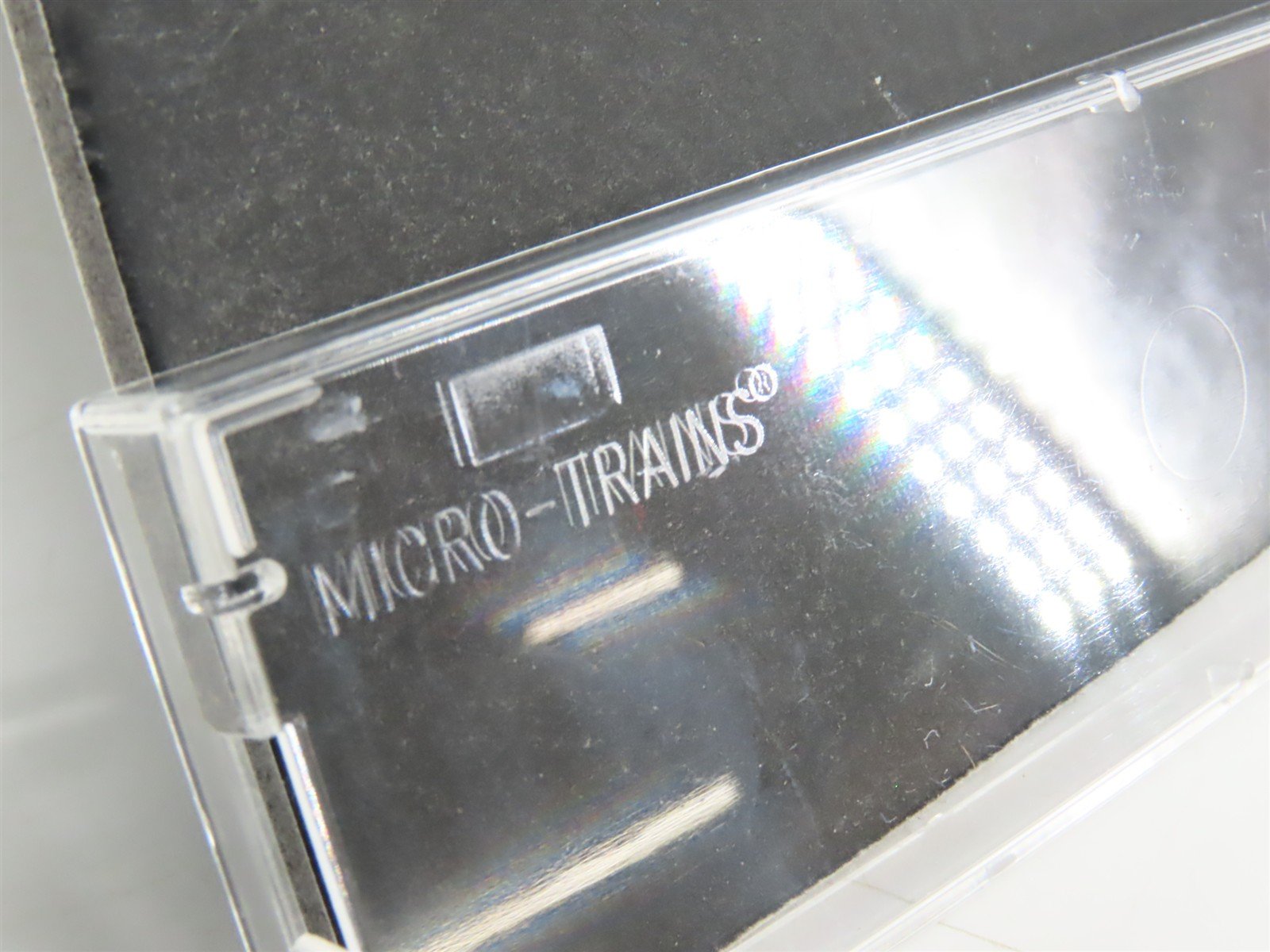 N Scale Micro-Trains MTL 20460 ATSF Santa Fe Grand Canyon 40' Box Car #141702