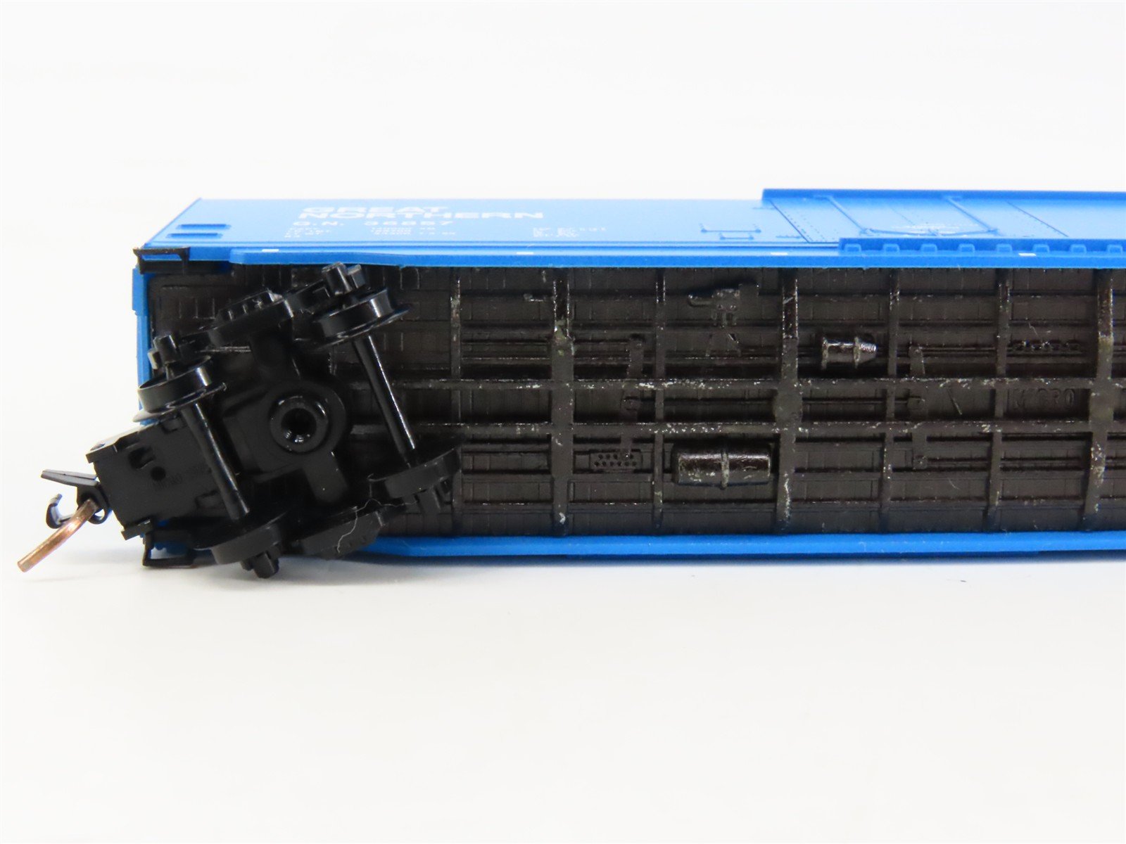 N Scale Micro-Trains MTL GN Great Northern Big Sky Blue 50' Box Car #36857