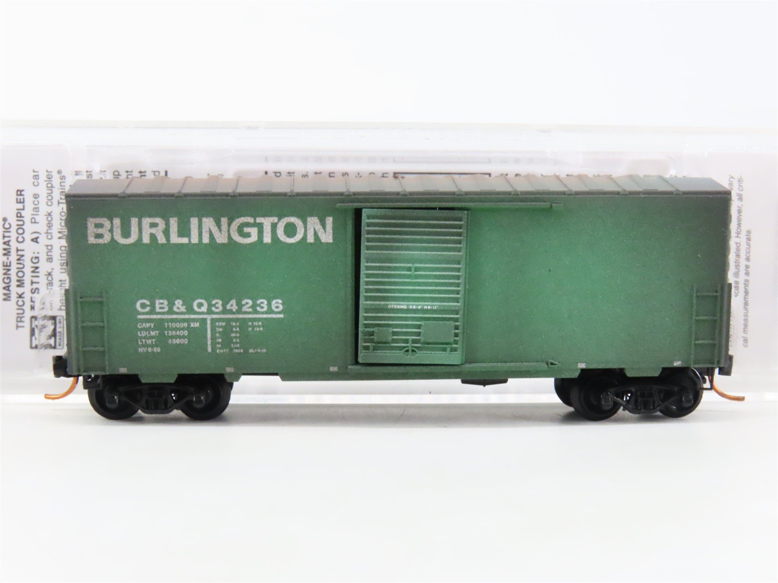 N Micro-Trains MTL 02444310 CB&Q Burlington Route 40' Boxcar #34236 w/ Graffiti