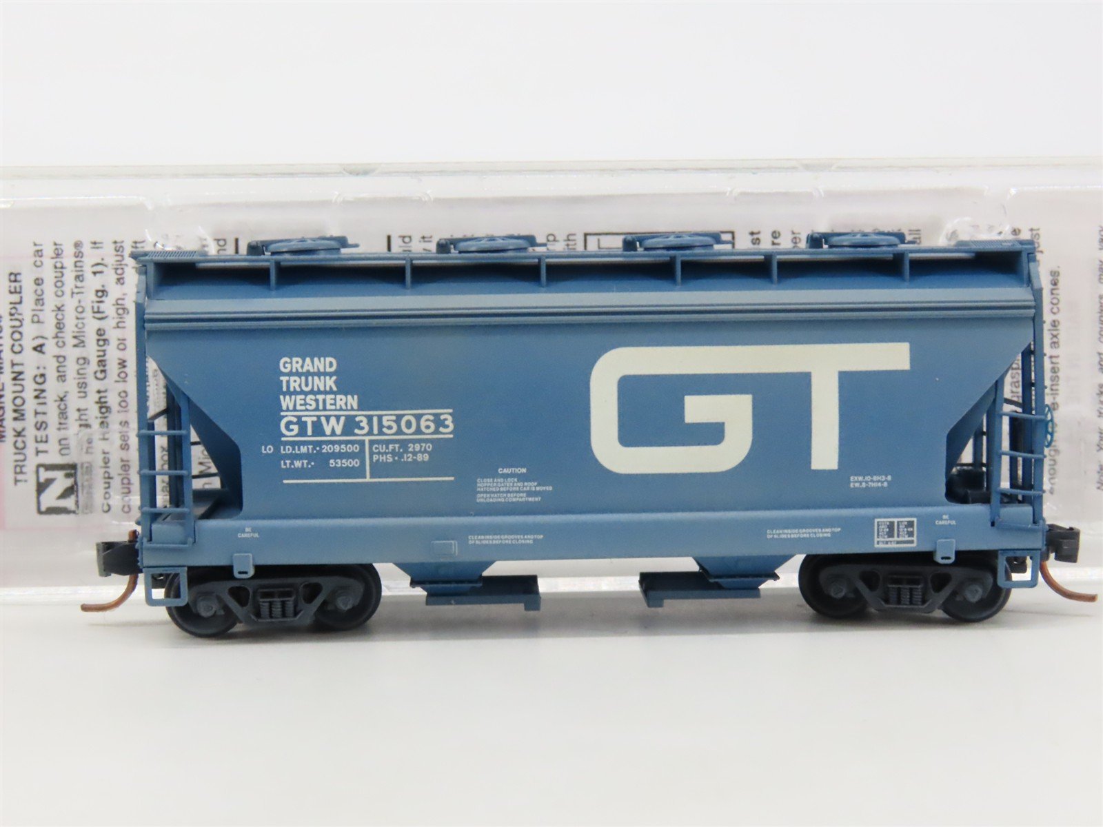 N Scale Micro-Trains MTL 09244010 GTW 2-Bay Covered Hopper #315063 w/ Graffiti