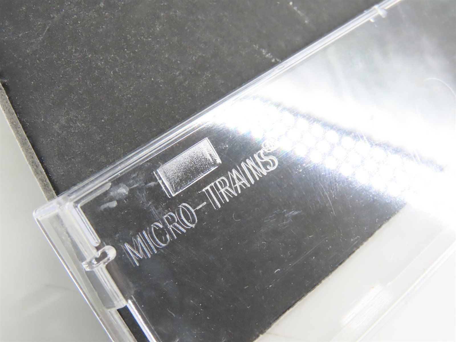 N Scale Micro-Trains MTL 02000226 GN Great Northern 40' Single Door Boxcar #2547
