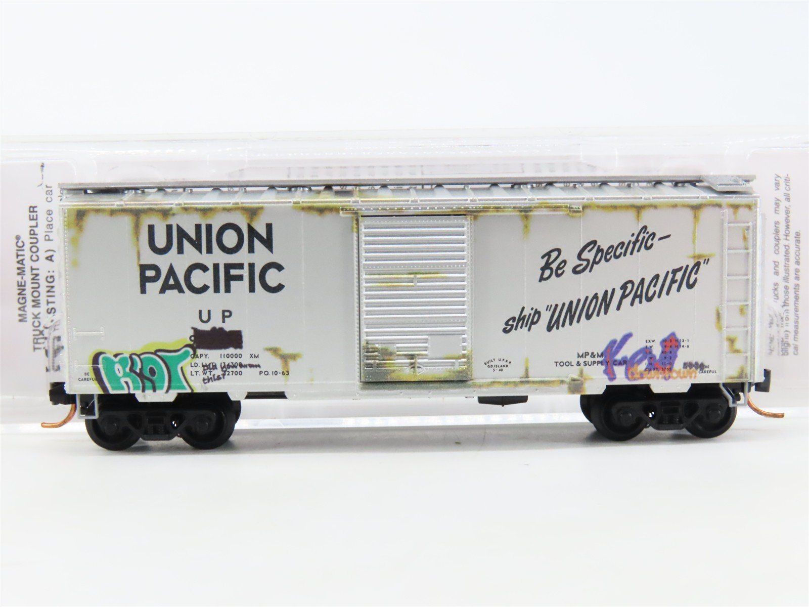 N Scale Micro-Trains MTL 02044756 UP Union Pacific 40' Boxcar #903658 w/Graffiti