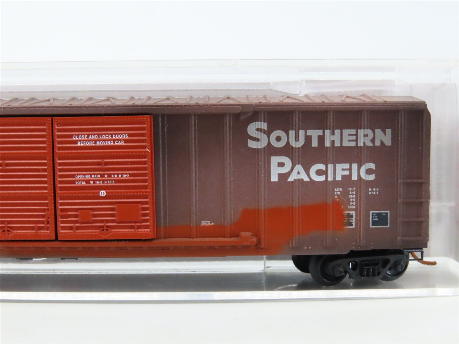 N Micro-Trains MTL 03044050 SP Southern Pacific 50' Boxcar #246259 - Weathered