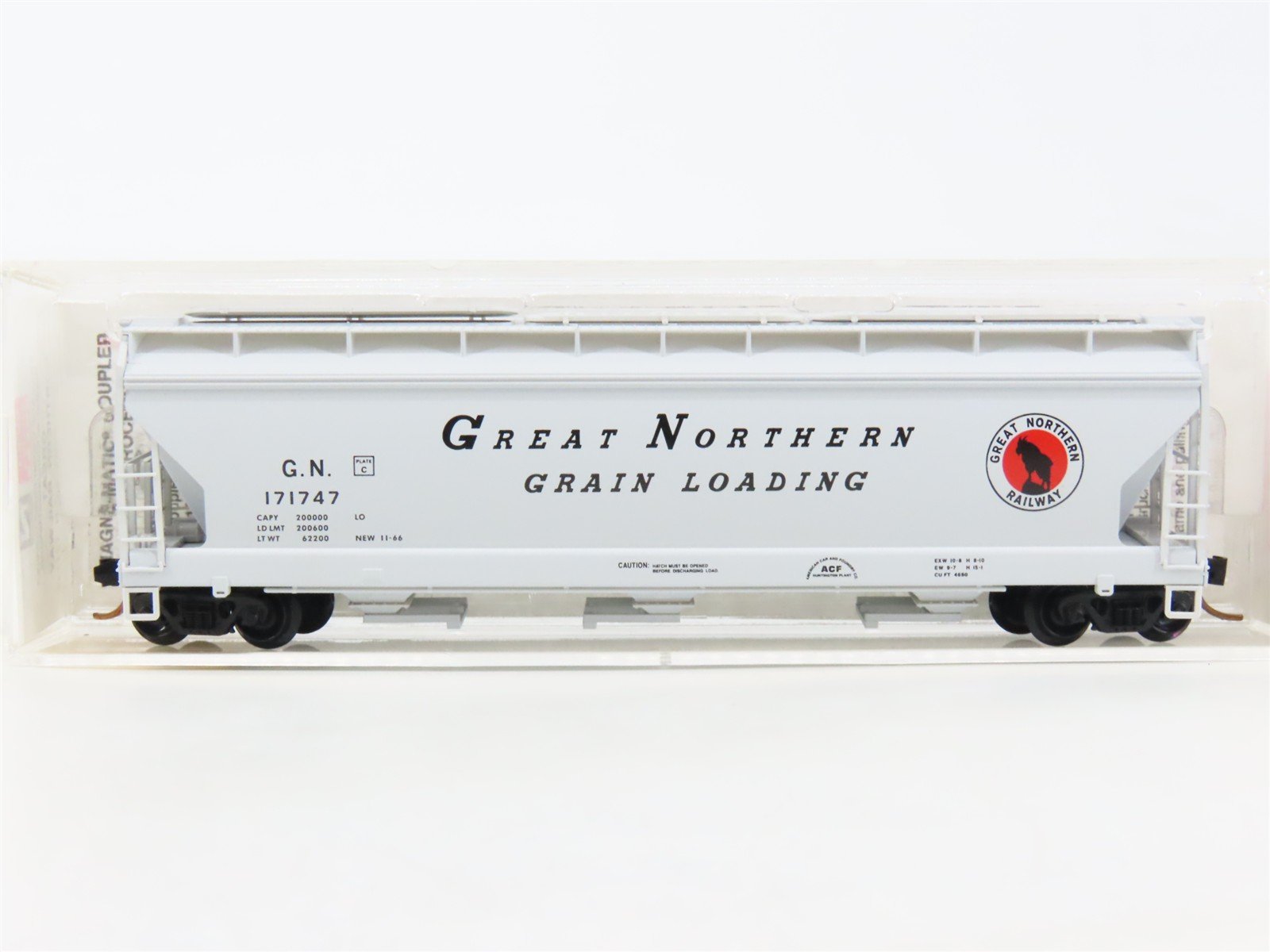 N Scale Micro-Trains MTL 94160 GN Great Northern 3-Bay Covered Hopper #171747