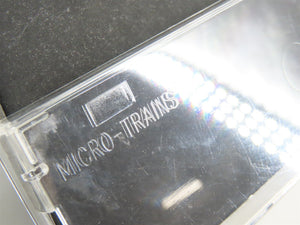 N Scale Micro-Trains MTL 94160 GN Great Northern 3-Bay Covered Hopper #171747