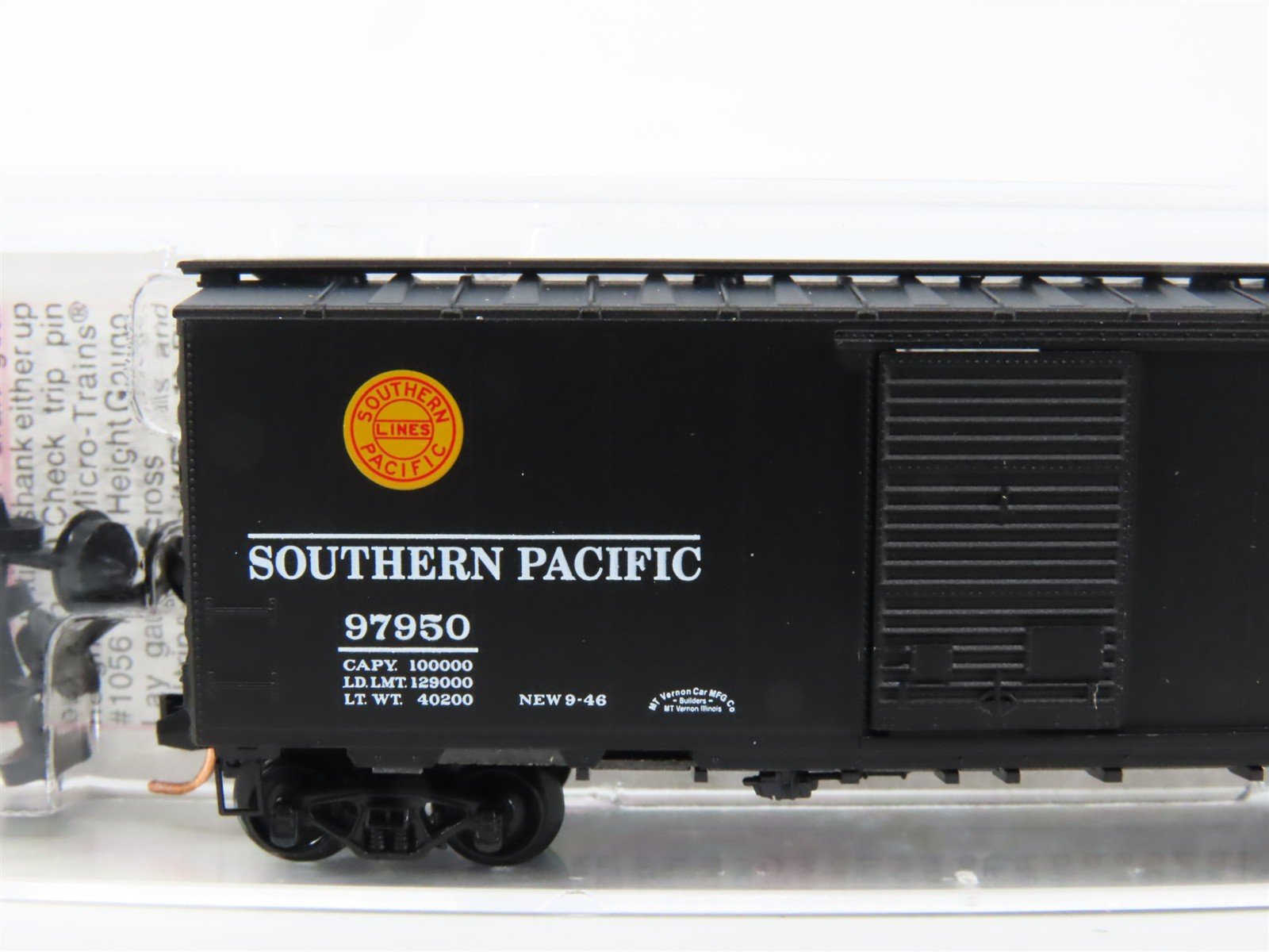 N Scale Micro-Trains MTL 20090 SP Southern Pacific Overnight 40' Box Car #97950
