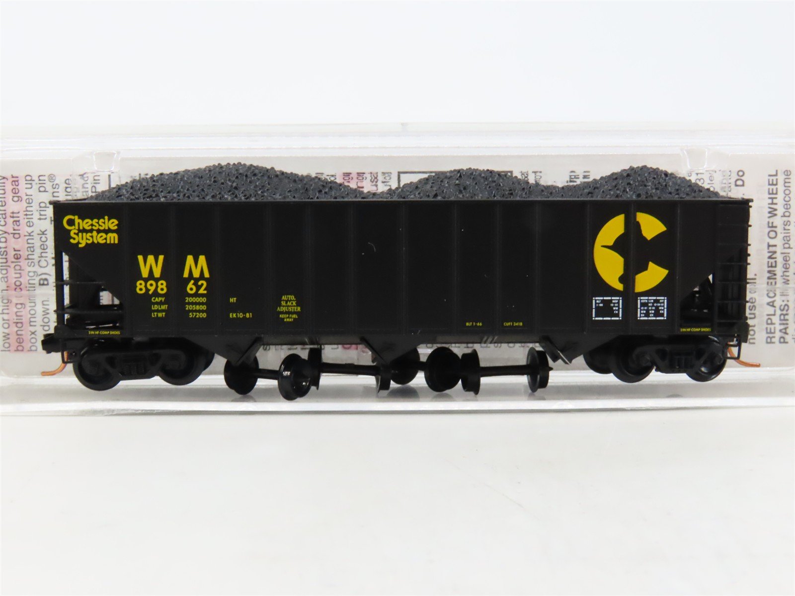 N Scale Micro-Trains MTL 108150 WM Chessie System 3-Bay Hopper #89862 w/ Load